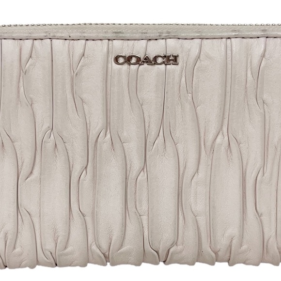 COACH Leather Ruched Wallet - RARE - Picture 2 of 16